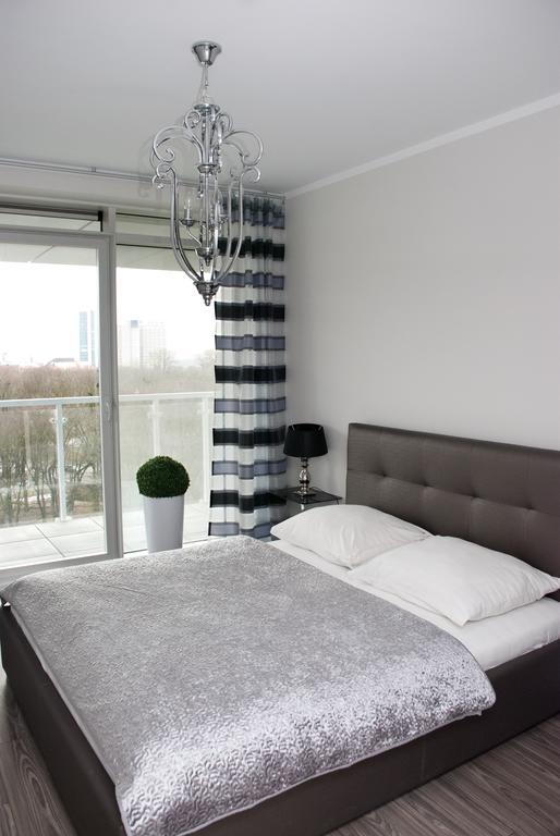 Apartamenty I.M.A Towarowa Poznan Habitación foto